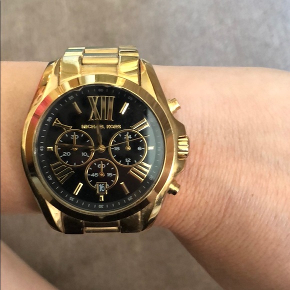 MICHAEL KORS
Oversized Bradshaw Gold-Tone Watch - Picture 3 of 6